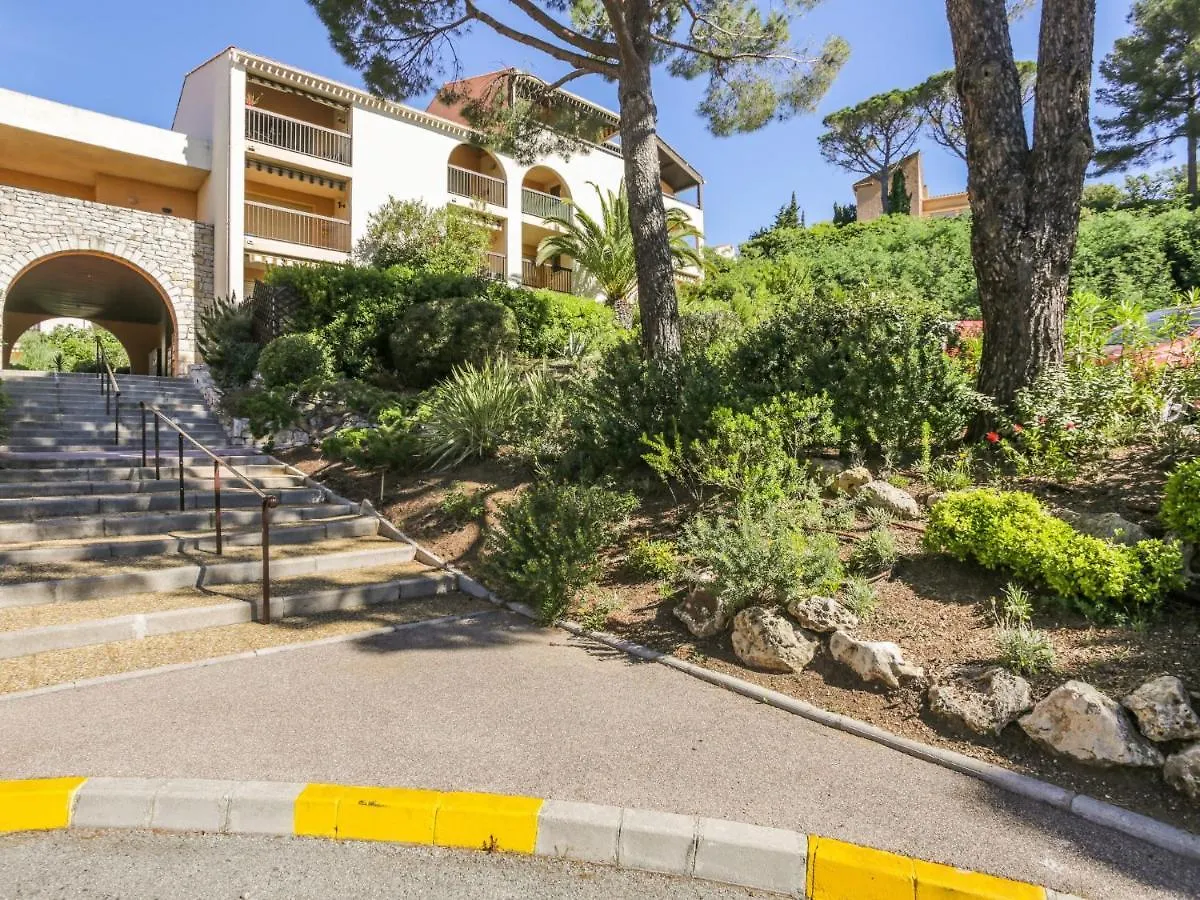 Apartment Le Domaine De La Gaillarde-5 By Interhome Les Issambres France