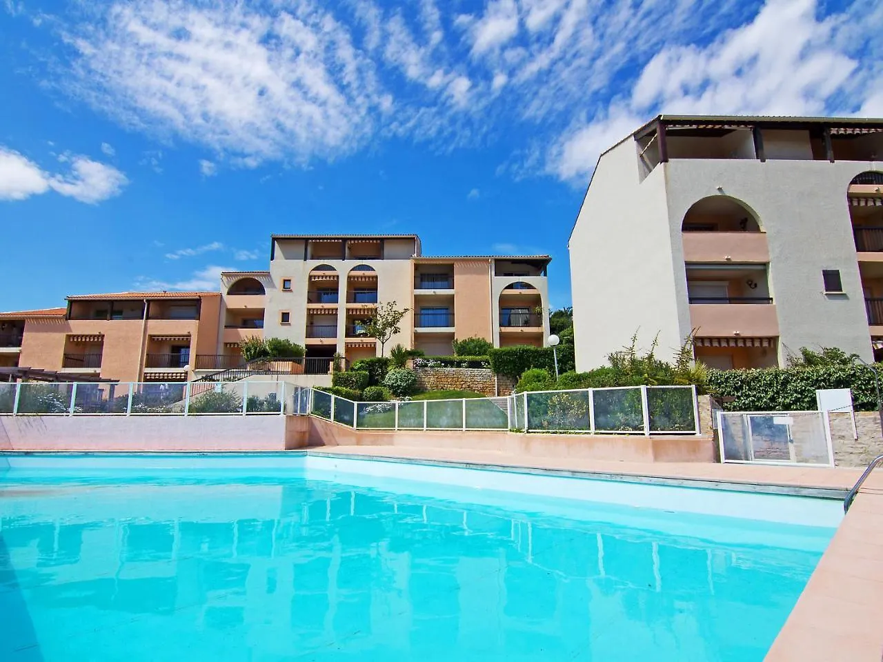Apartment Le Domaine De La Gaillarde-5 By Interhome Les Issambres France